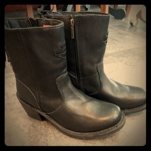 Size 9 women's Harley Davidson boots